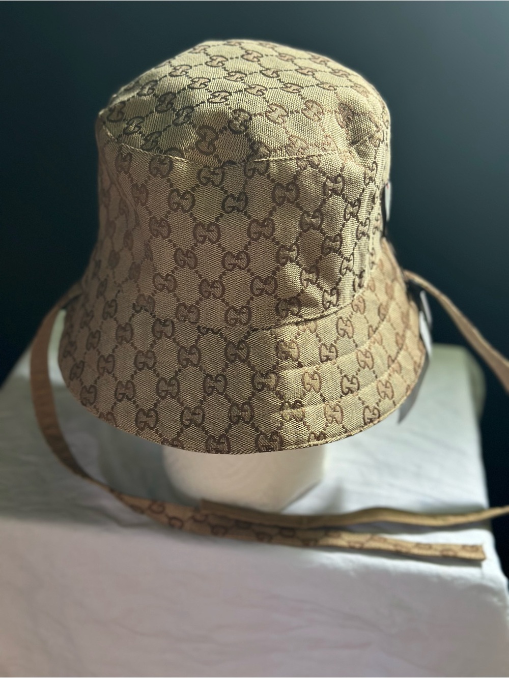 Gucci Beige GG Supreme Tie-Strap Bucket Hat - Picture 2 of 8